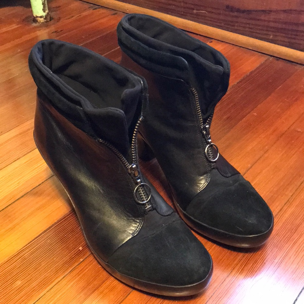 Black zip up Camper boots